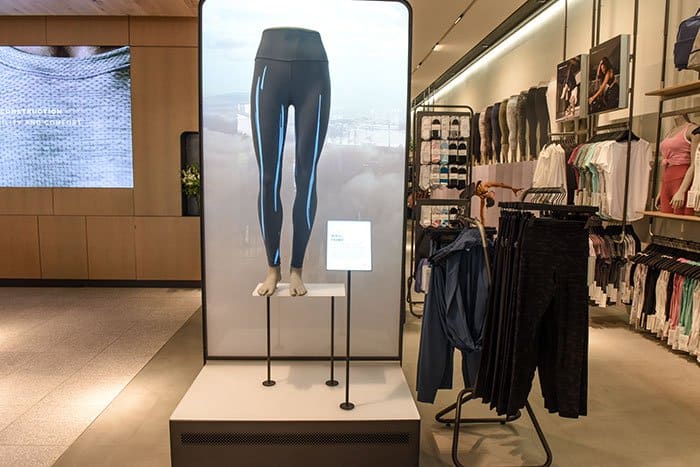 Customer Experience bei Lululemon durch innovative Store-Technik