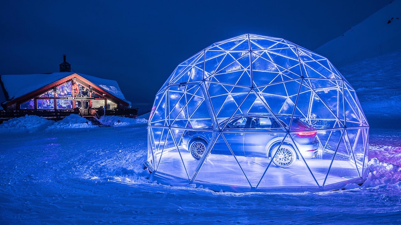 Erlebnis-Shopping in Porsches höchstem Pop-up-Store in den Alpen